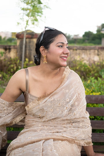 Zari Noorpura-( Highlights the embroidery and evokes a starry night) - MESCHE