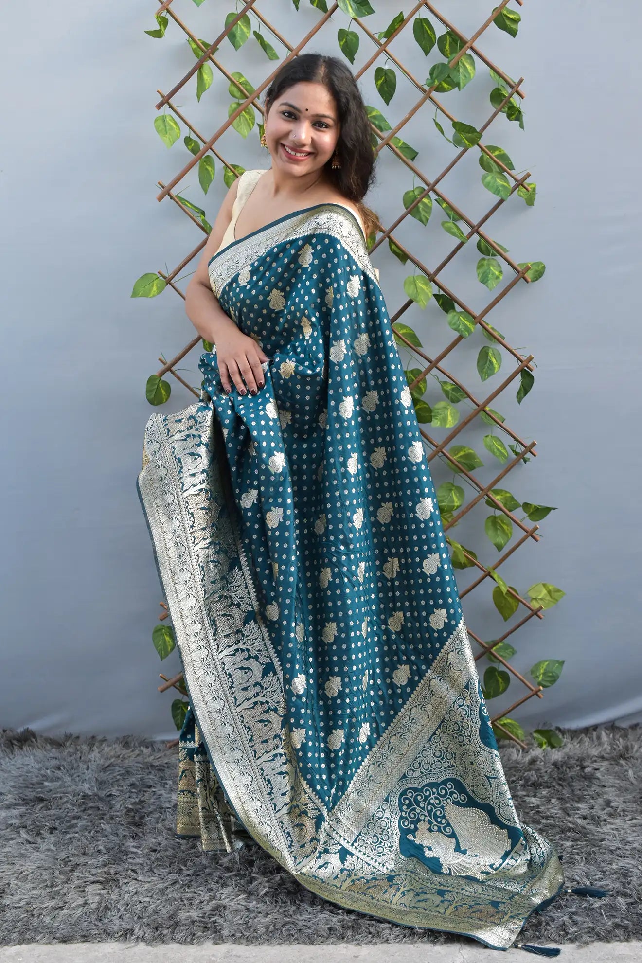 Aaradhya- Deep Teal Banarasi Silk Saree - MESCHE