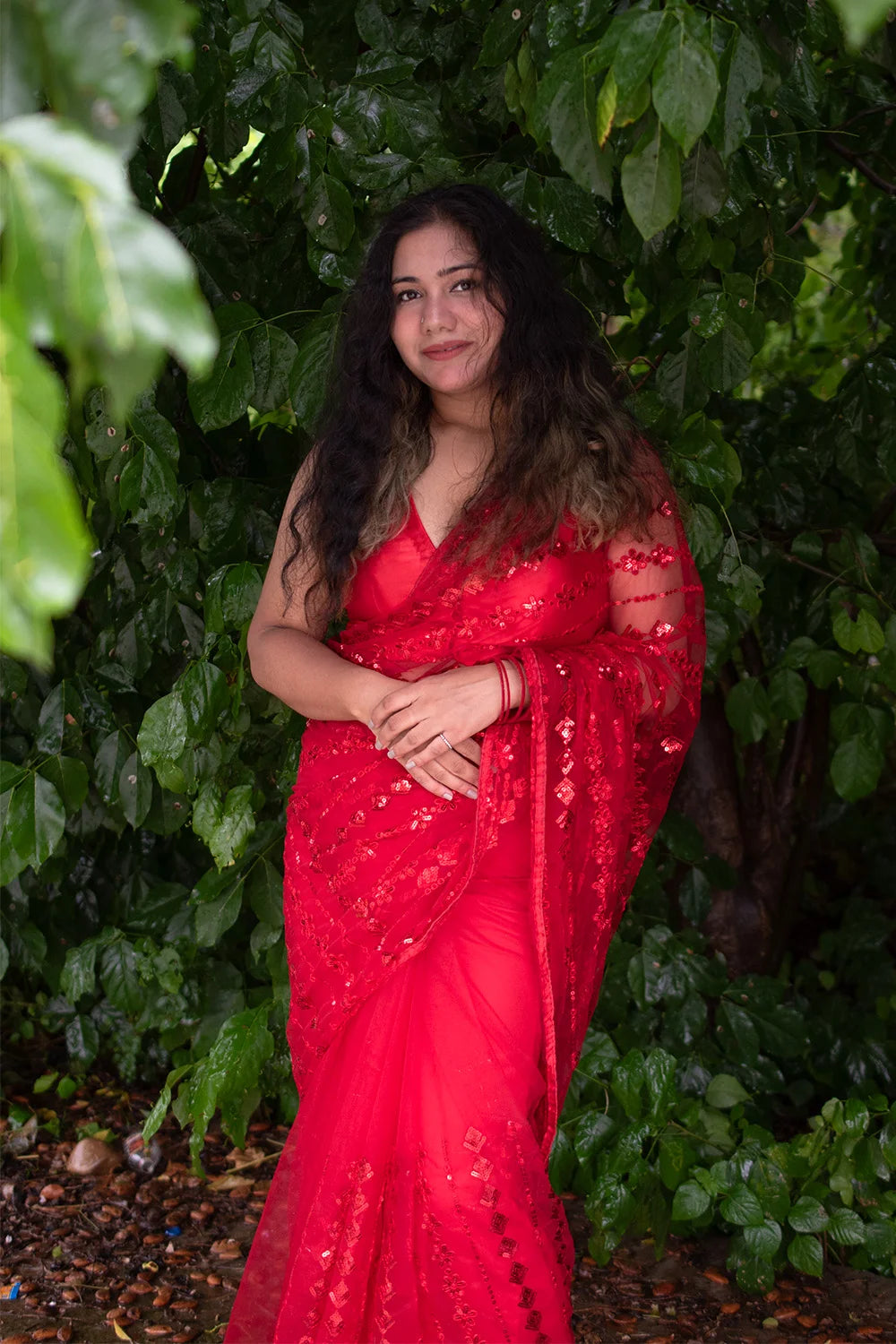 Scarlet Radiance: Unleash the Fiery Beauty - MESCHE