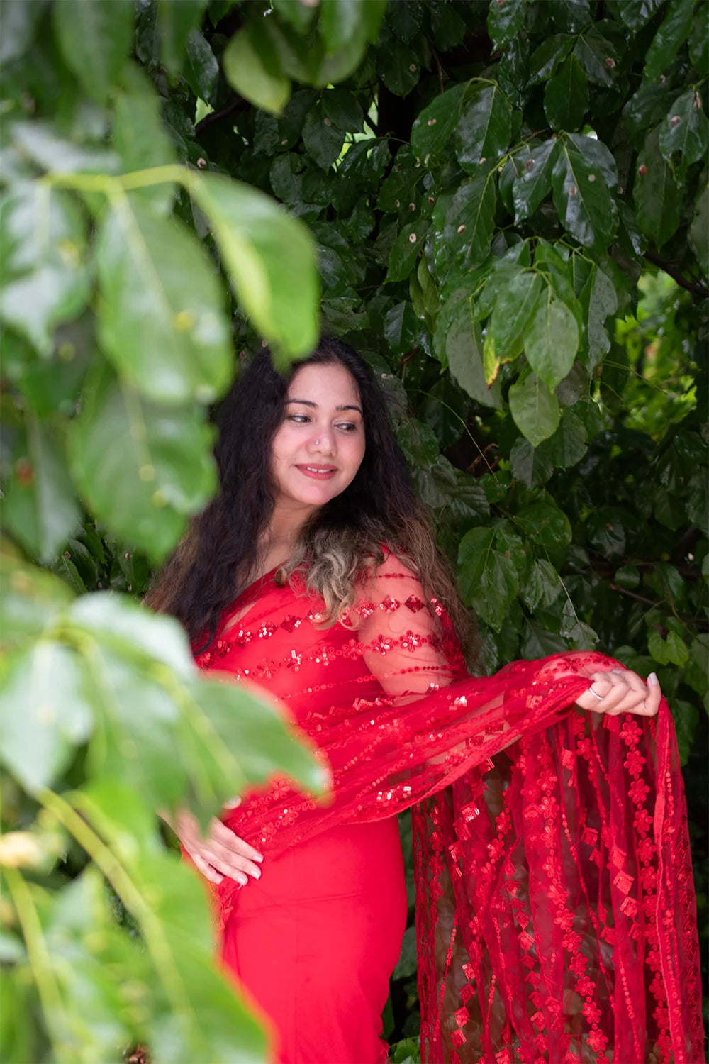 Scarlet Radiance: Unleash the Fiery Beauty - MESCHE