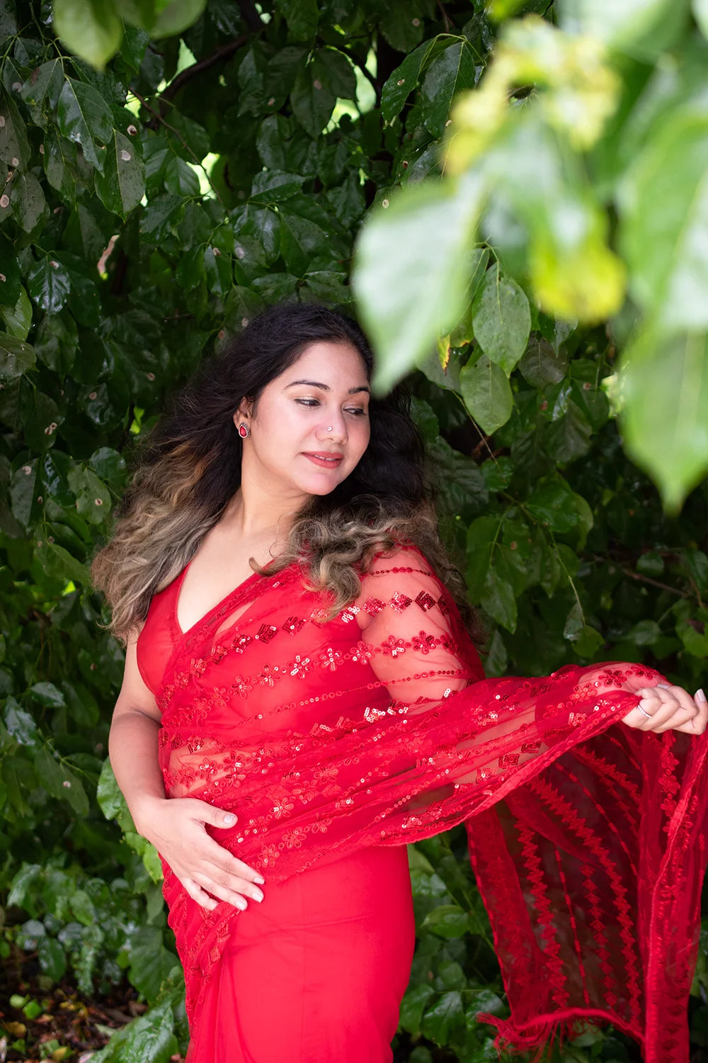 Scarlet Radiance: Unleash the Fiery Beauty - MESCHE